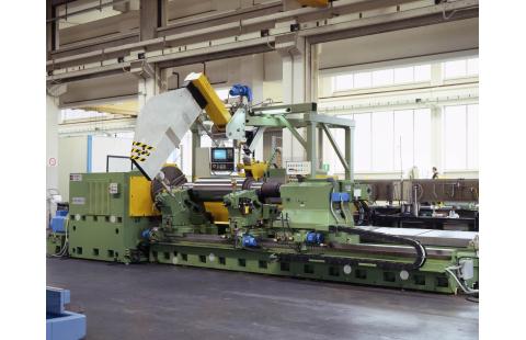 R152 CNC
