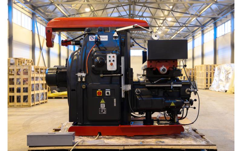 Универсальный фрезерный станок ProTech UMH-1740 Универсальный фрезерный станок