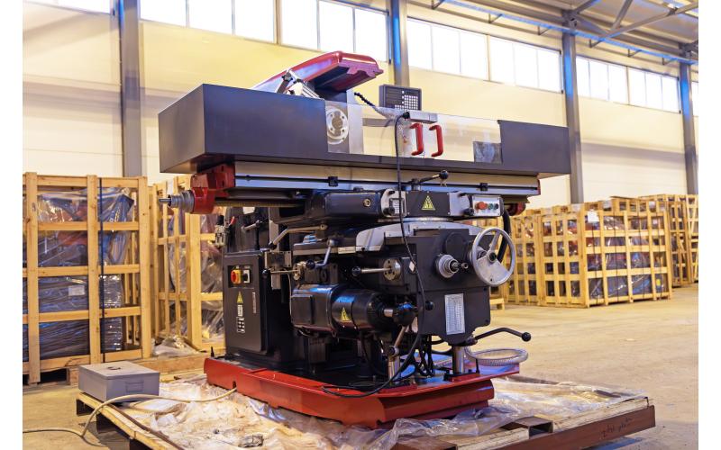 Универсальный фрезерный станок ProTech UMH-1740 Универсальный фрезерный станок