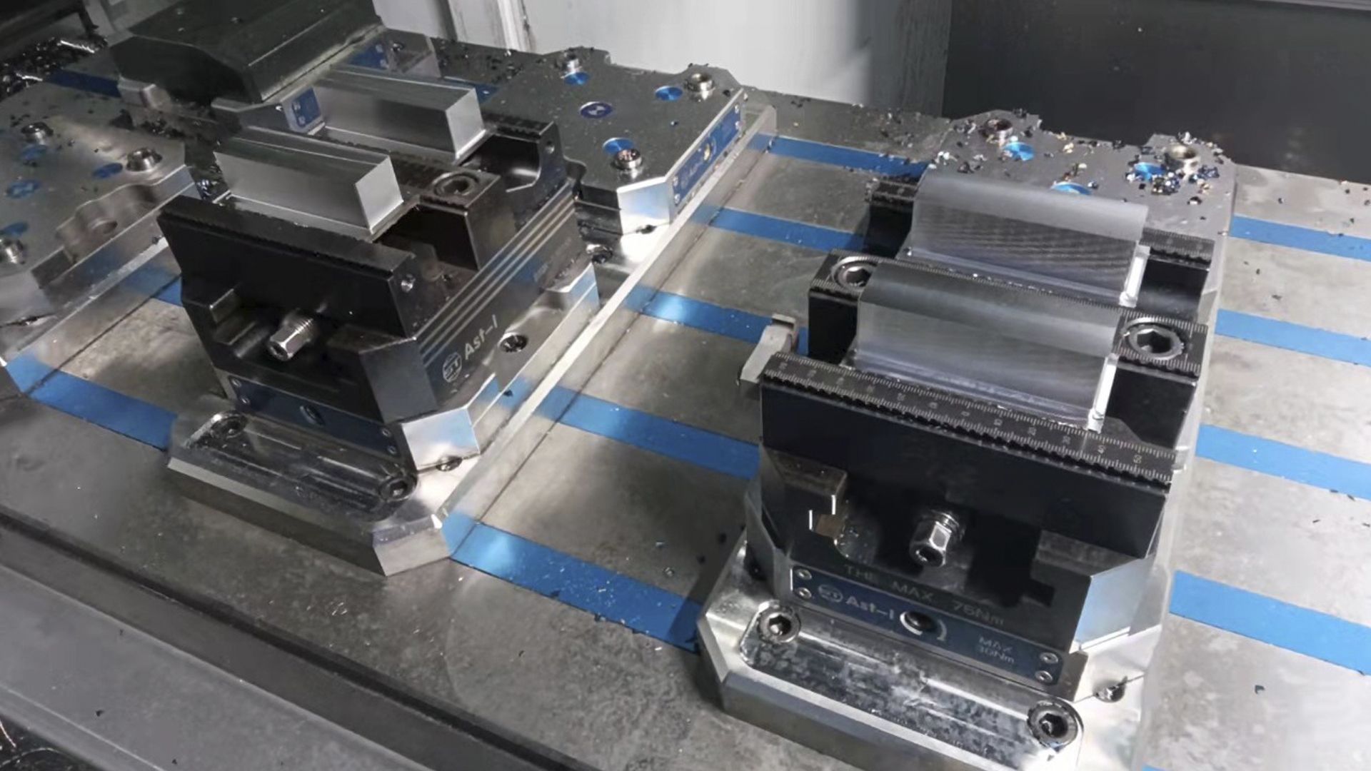 Использование многместных тисков позволяет обрабатывать сразу несколько заготовок